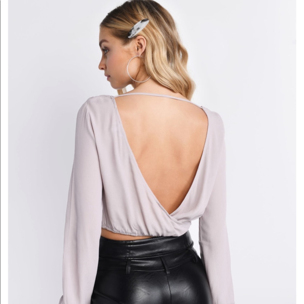 NWT Tobi Grey Eyes For You Blouse - Size Medium